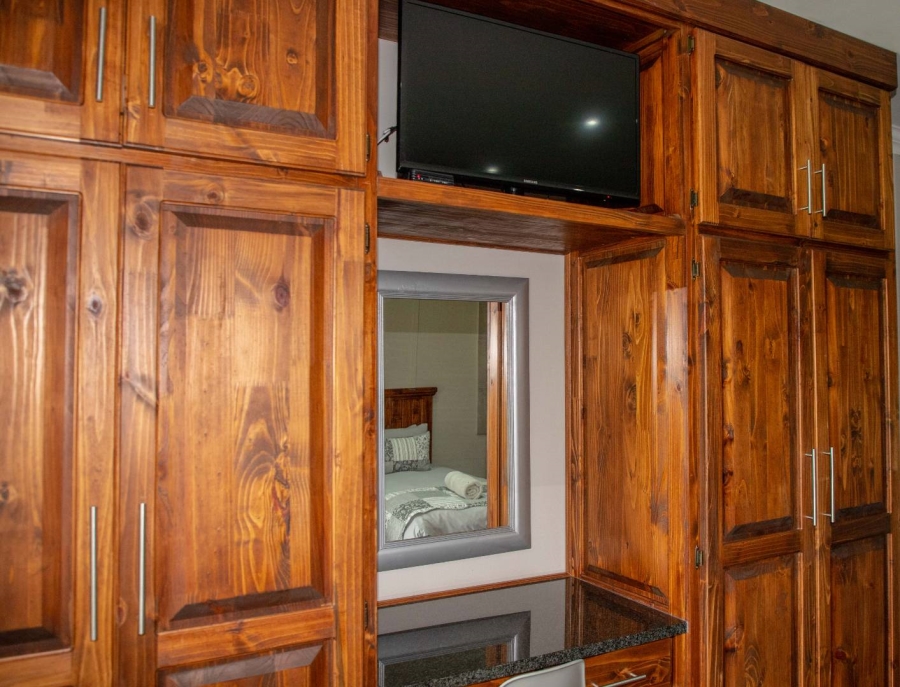 18 Bedroom Property for Sale in Heilbron Free State